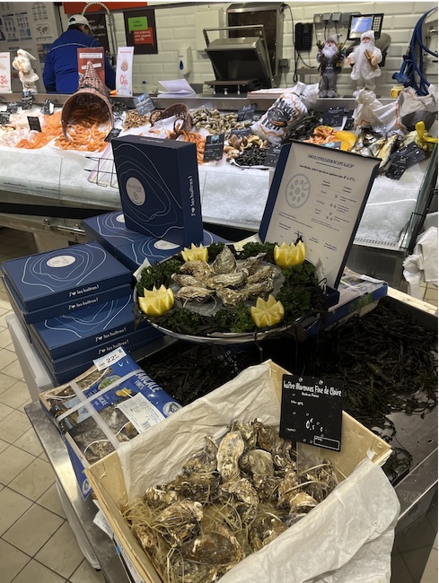 Assiettes Glace8 et huîtres présentées chez Carrefour